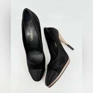 Chanel 2016 Black Suede Leather Satin CC Cap Toe Logo Metallic Heel Pumps EU 41
